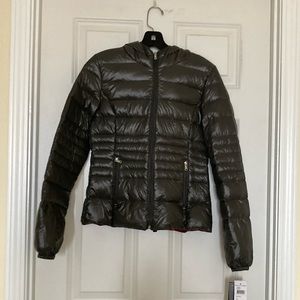 Halifax Ultralight packable XS jacket. 80% down, 20% feather